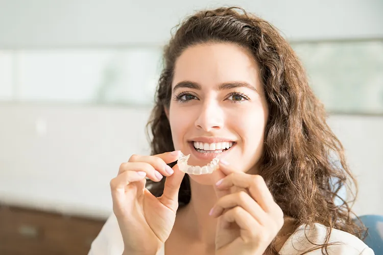 Invisalign pros and cons Invisalign pros and cons