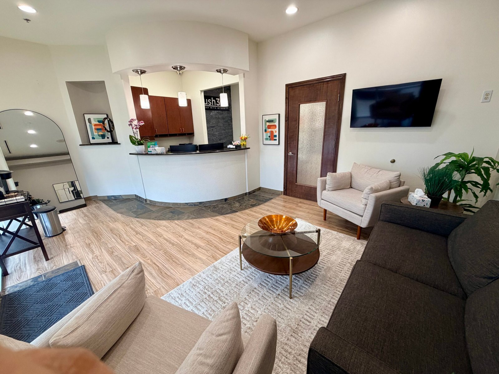 brush365 McKinney studio waiting room